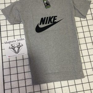 Camisa Nike (cinza)