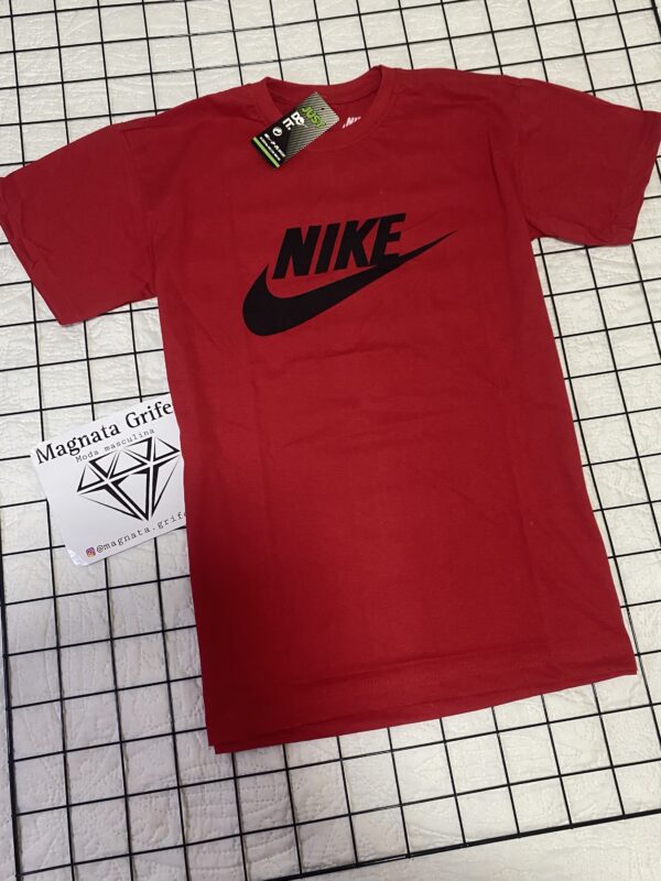 Camisa Nike (vermelho)