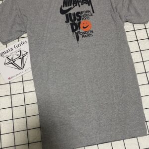 Camisa Nike- Cinza