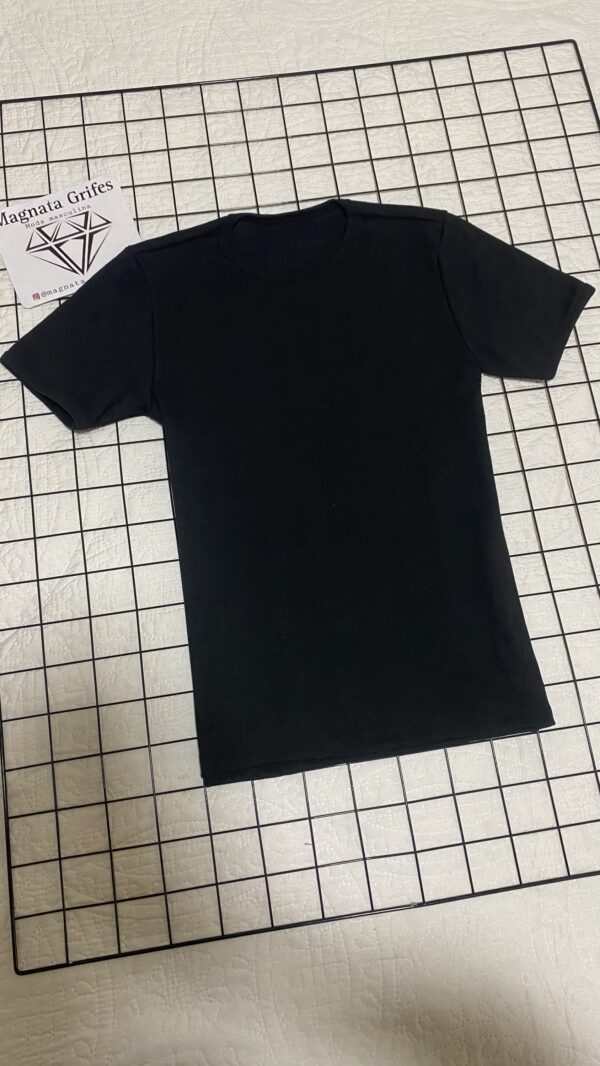 Camisa canelada preta