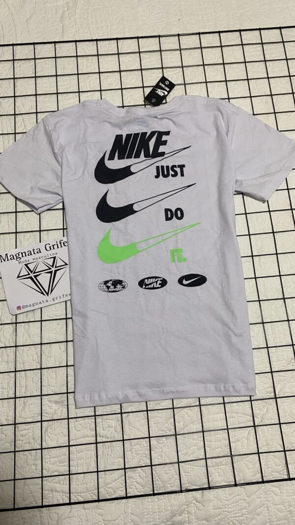Camisa Nike branca