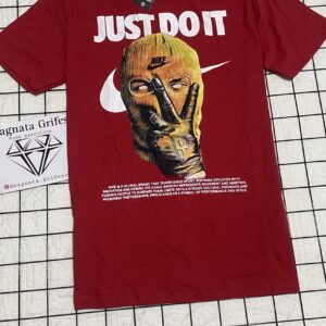 Camisa Nike vermelha