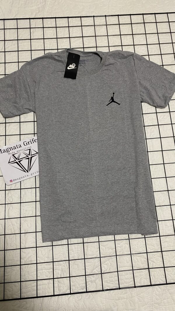 Camisa Nike jordan cinza - Imagem 2